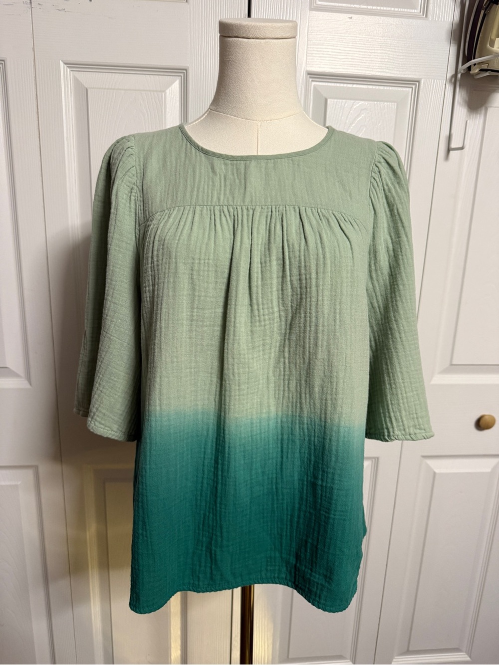 Universal Thread Sage to Teal Ombre Peasant Tunic